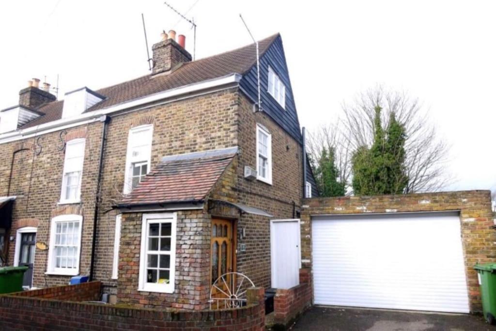 3Bedroom Beautiful Cottage Cheshunt Buitenkant foto